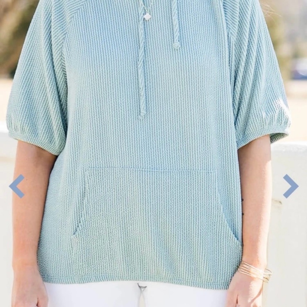 Light blue shirt - Picture 8 of 11